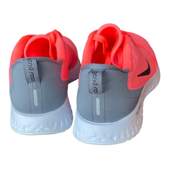 Nike Women’s Legend React Sneakers Size 9.5. New in box - Picture 3 of 7